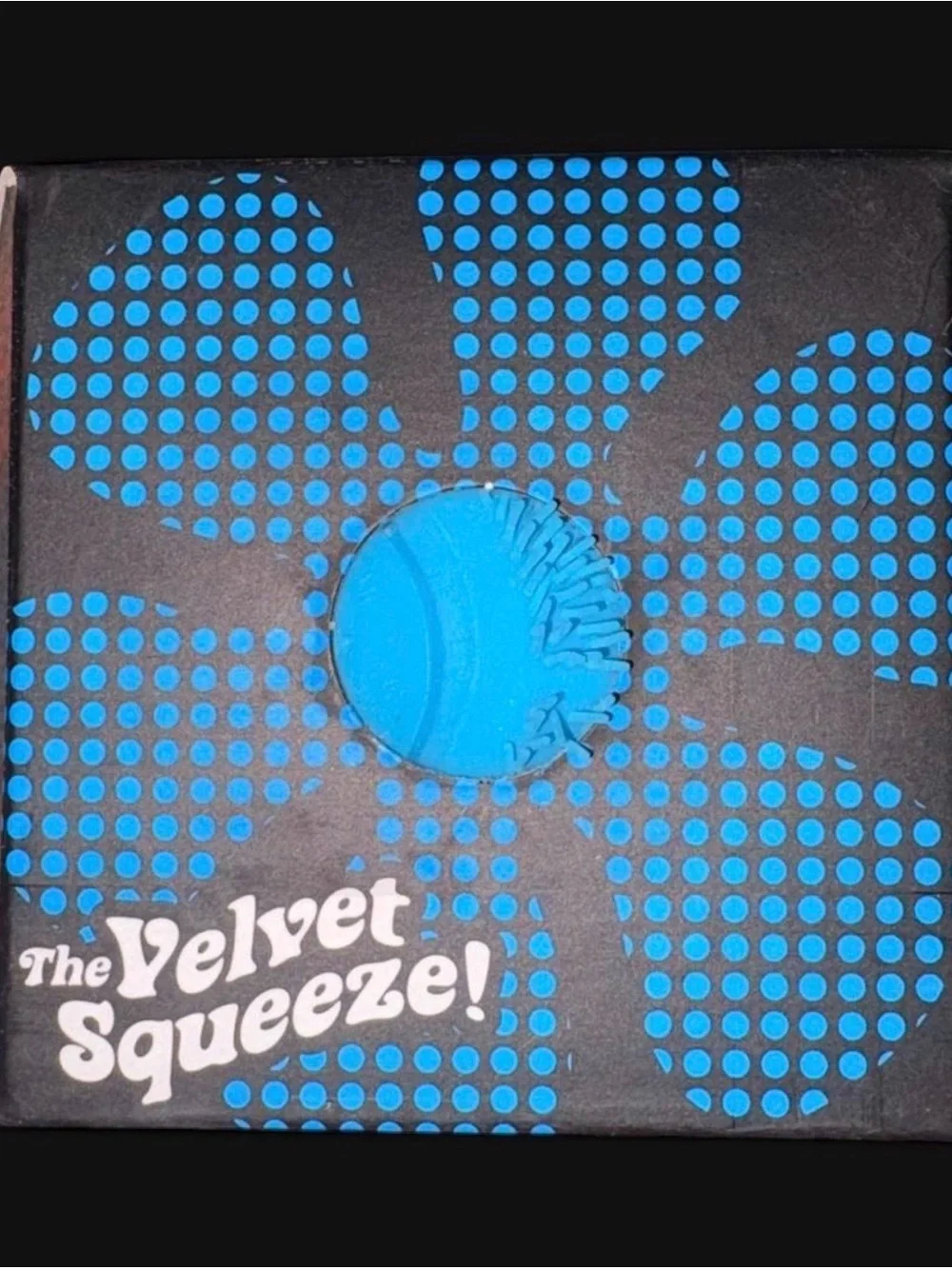 NeeDoh Fuzz Ball - Blue flower power